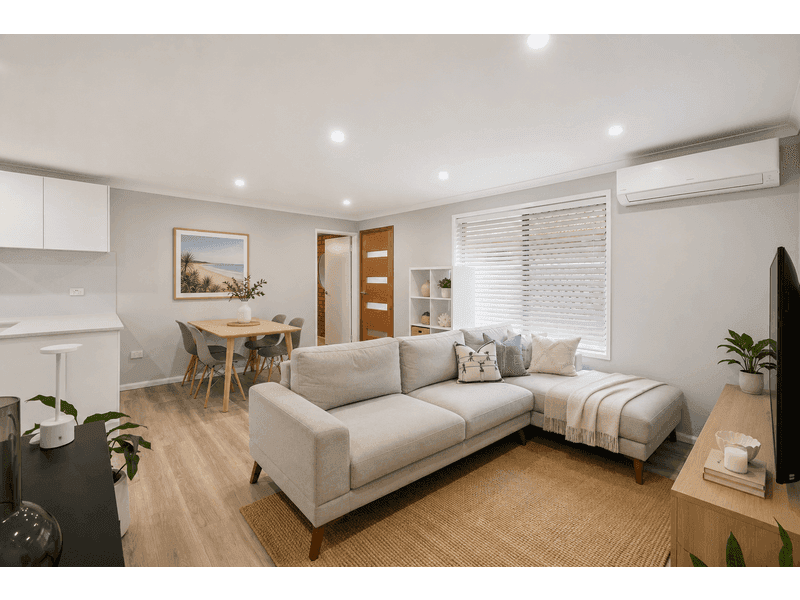 1 & 2/34 Little Norman Street, Southport — photo 1 of 5