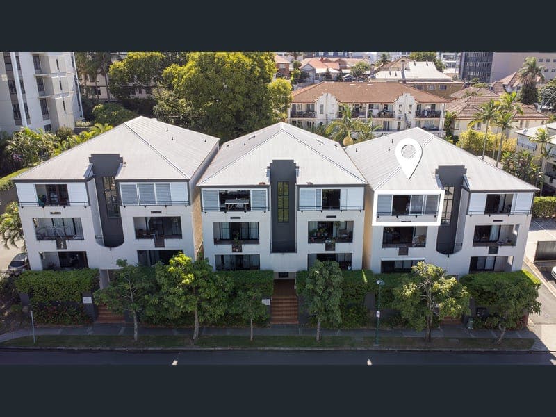 17/32 Kent Street, New Farm — photo 1 of 5