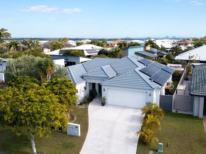 41 Kakadu Circuit, Banksia Beach — photo 1 of 5