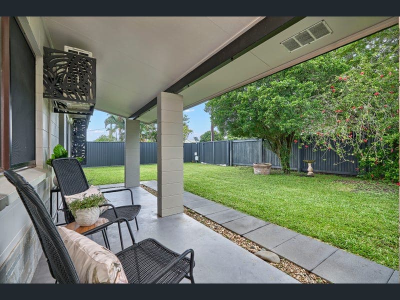 425 Varley St, Yorkeys Knob — photo 1 of 5