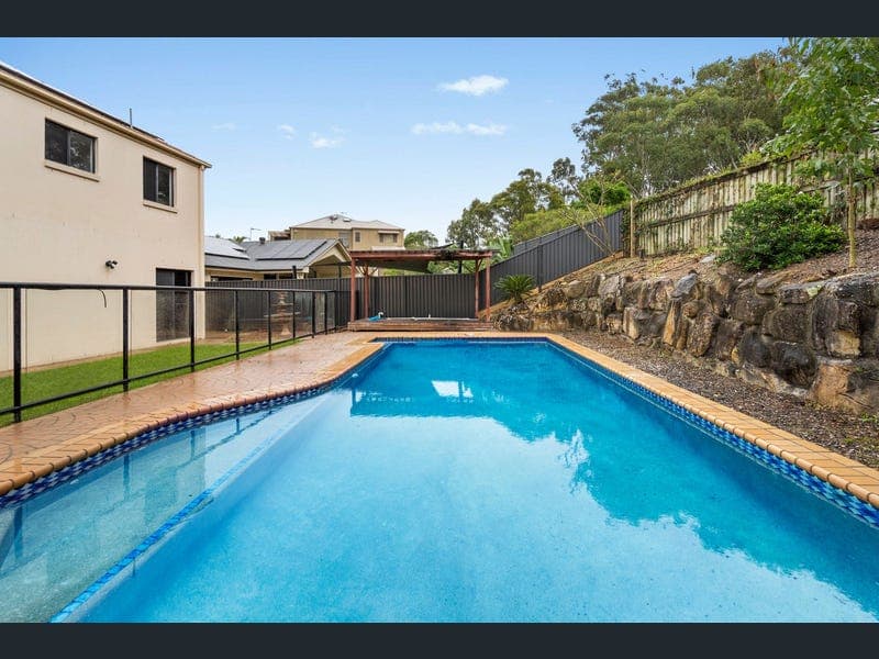 7 Winton Terrace, Varsity Lakes — photo 1 of 5