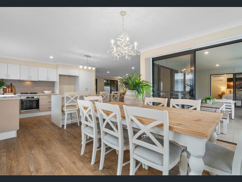 23 Cairngorm Street, Carrara — photo 1 of 5