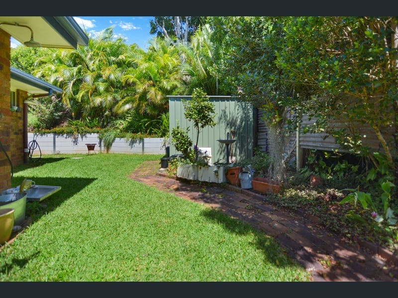 8 Simridge Court, Bli Bli — photo 1 of 5