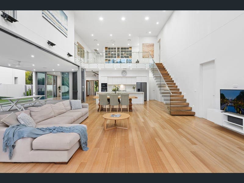 5 Sunset Beach Avenue, Yaroomba — photo 1 of 5