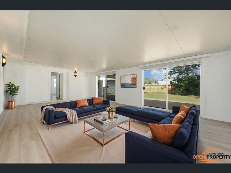 19 Winston Crescent, Kirwan — photo 1 of 5