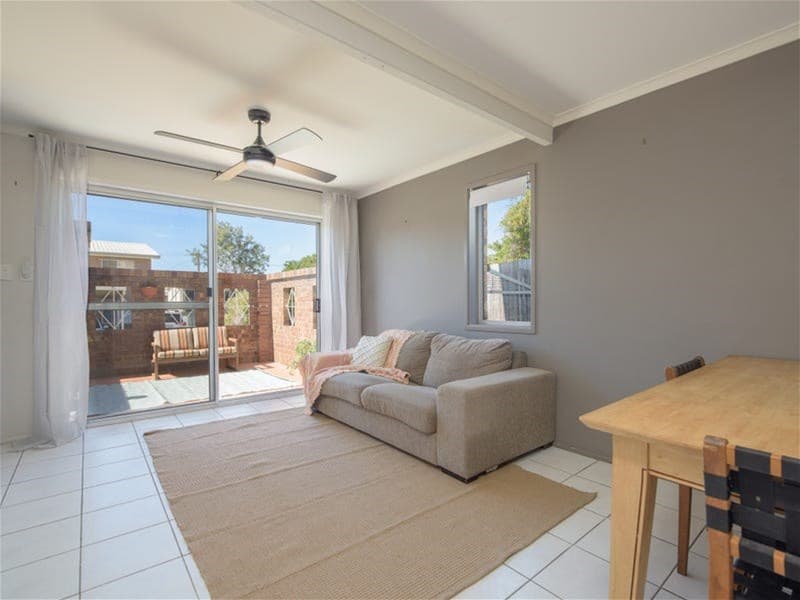4/71 Off Lane, South Gladstone — photo 1 of 5