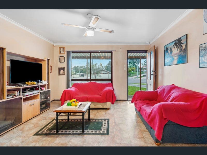 5 Breynia Street, Kingston — photo 1 of 5