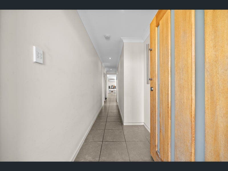 7 Keppel Way, Coomera — photo 1 of 5