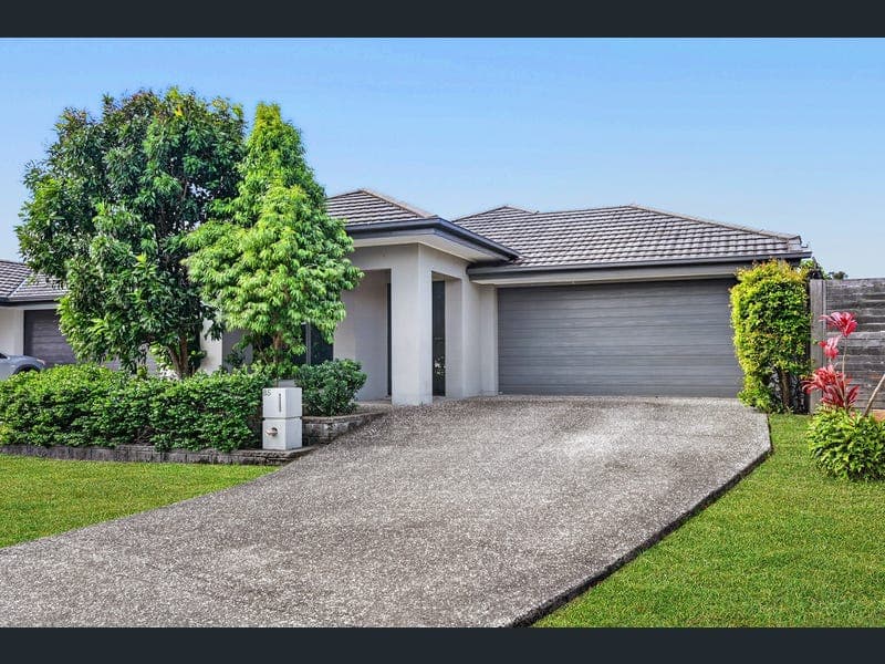 85 Lindeman Circuit, Pimpama — photo 1 of 5