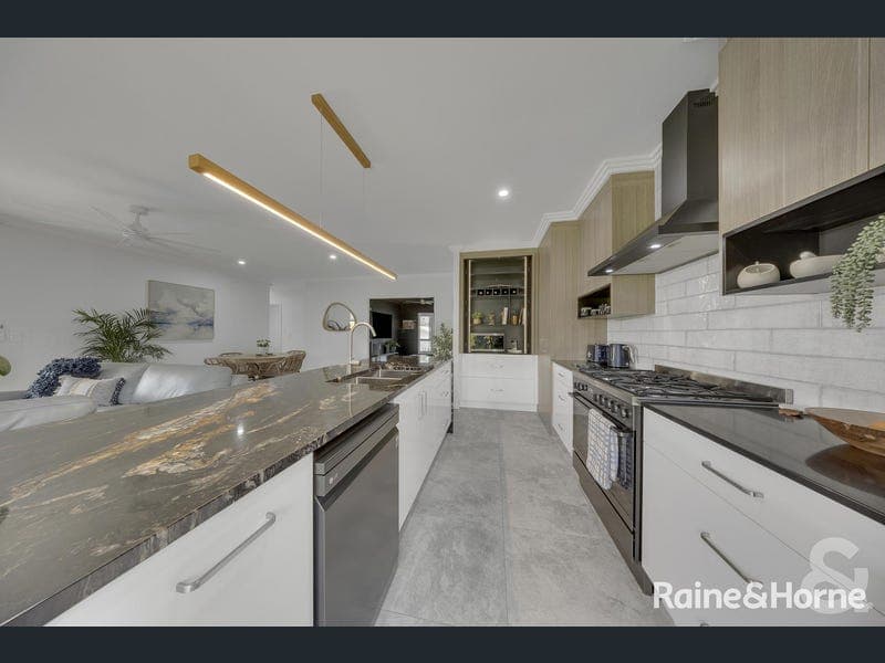 24 Bittern Close, Glen Eden — photo 1 of 5