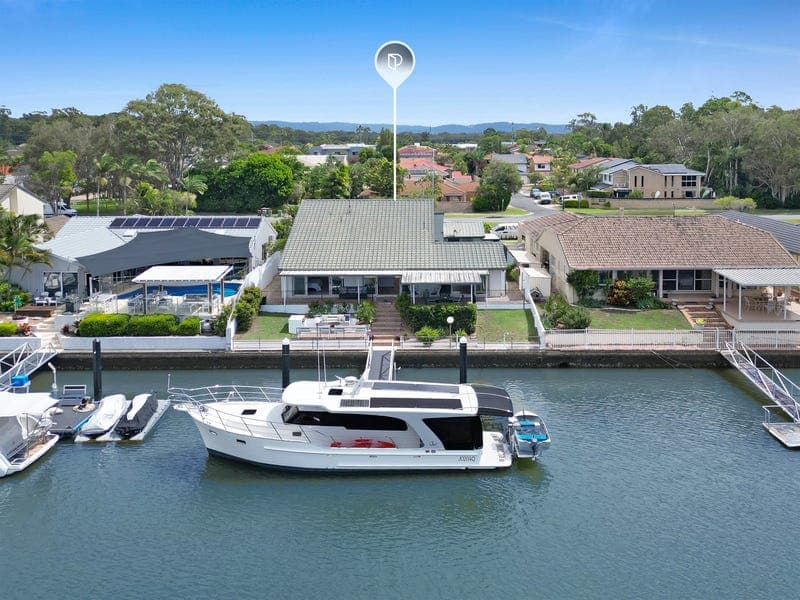 458 Oxley Drive, Runaway Bay — photo 1 of 5