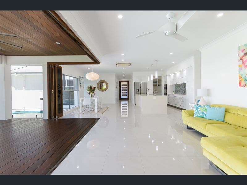 20 Milman Drive, Craiglie — photo 1 of 5