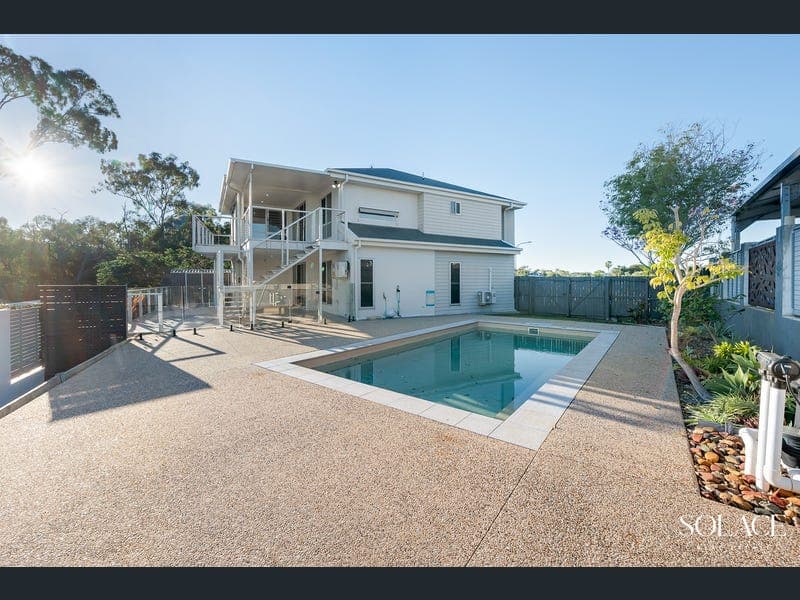 5 Bessie Court, Boyne Island — photo 1 of 5