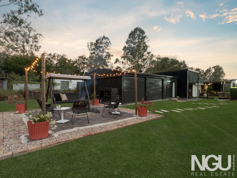 623-625 Junction Road, Barellan Point — photo 1 of 5