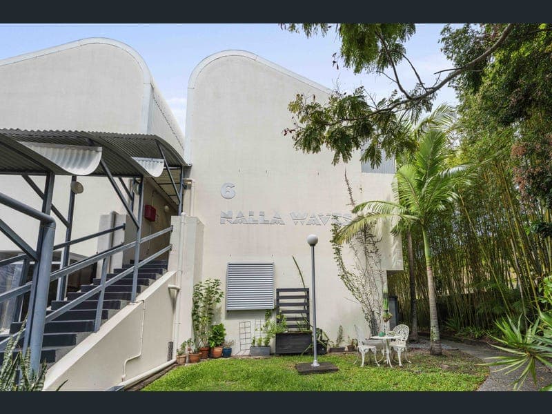 9/6 Nalla Court, Palm Beach — photo 1 of 5