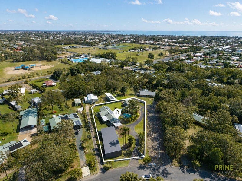 17 Wellington Crescent, Wondunna — photo 1 of 5