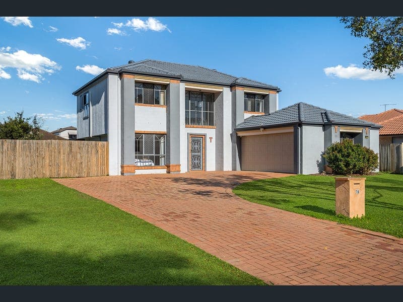 16 Benjamin Place, Sinnamon Park — photo 1 of 5