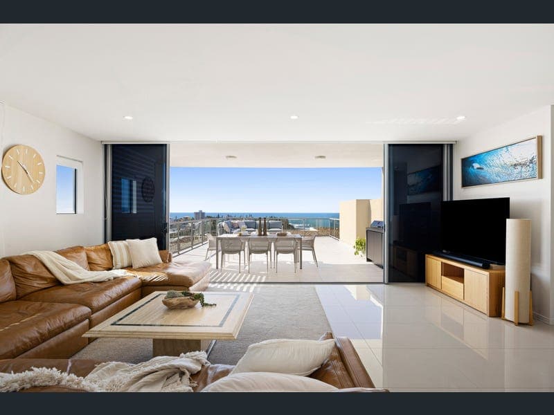 47/7 Canberra Terrace, Kings Beach — photo 1 of 5