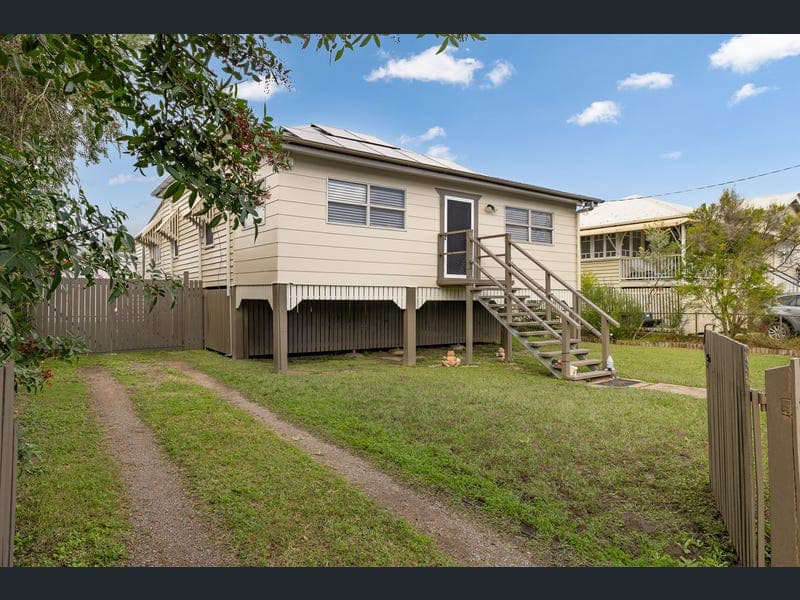 217 Tooley Street, Maryborough — photo 1 of 5