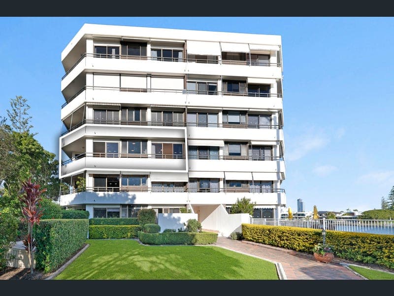 9/1 Peninsular Drive, Surfers Paradise — photo 1 of 5