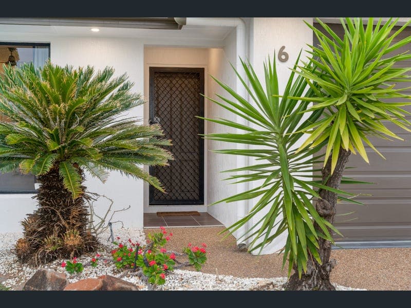 6 Carswell Avenue, Kirwan — photo 1 of 5