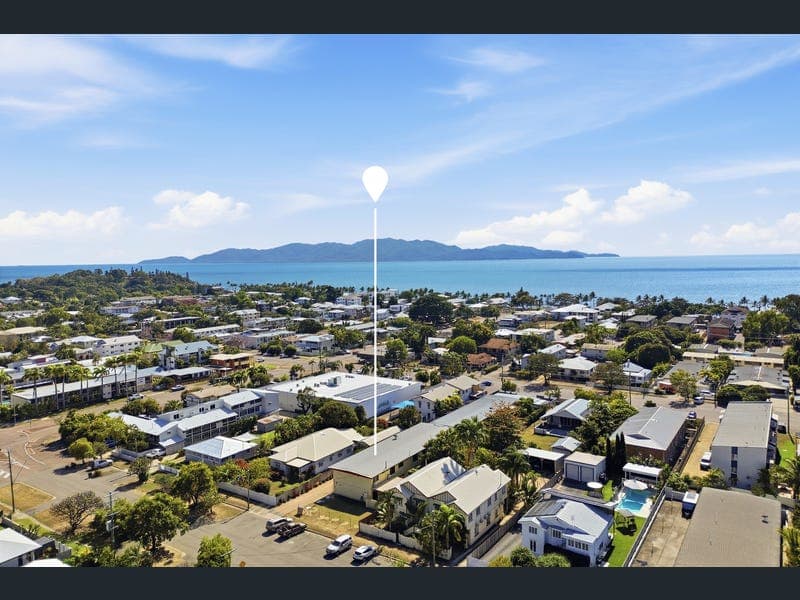 4/33 Cook Street, North Ward — photo 1 of 5