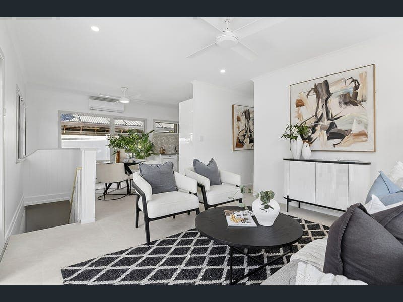 14 Chiswick Road, Bardon — photo 1 of 5