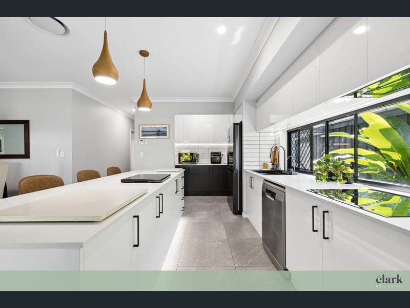 39 Harvest Street, Morayfield — photo 1 of 5
