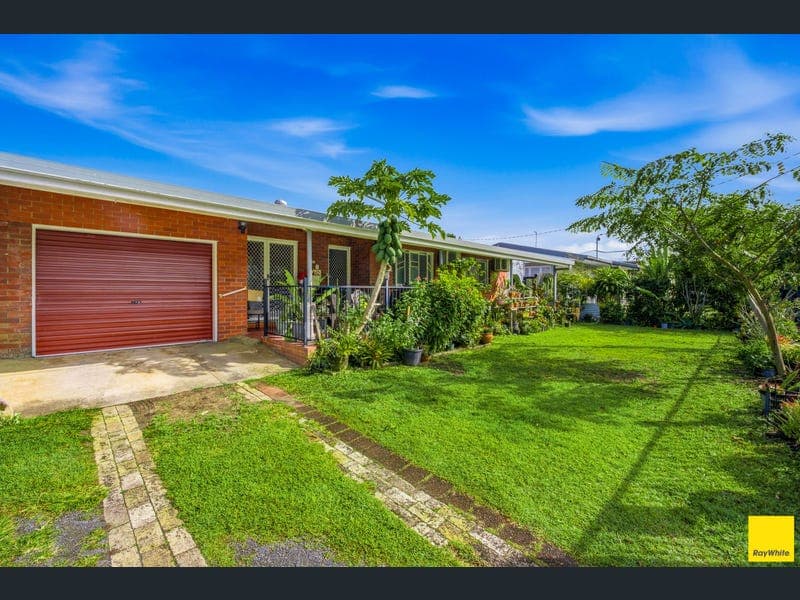 117 English Street, Manunda — photo 1 of 5