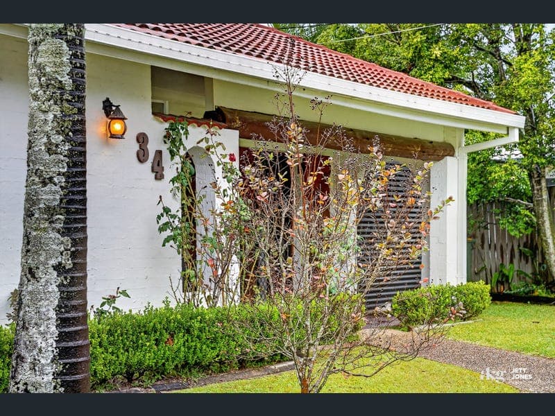 34 Schweitzer Street, Mount Warren Park — photo 1 of 5