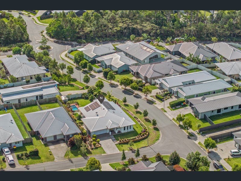 2 Outlook Rise, Mooloolah Valley — photo 1 of 5