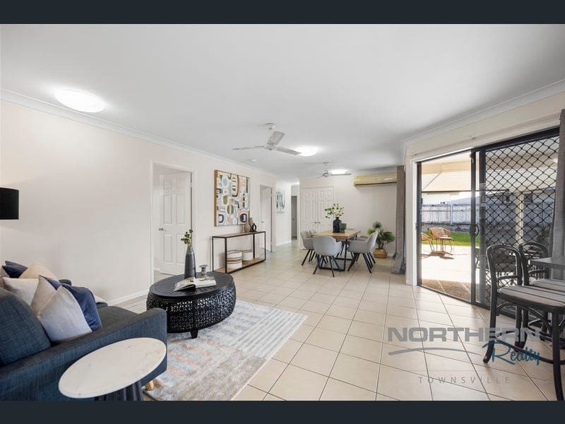 54 Summerland Drive, Deeragun — photo 1 of 5