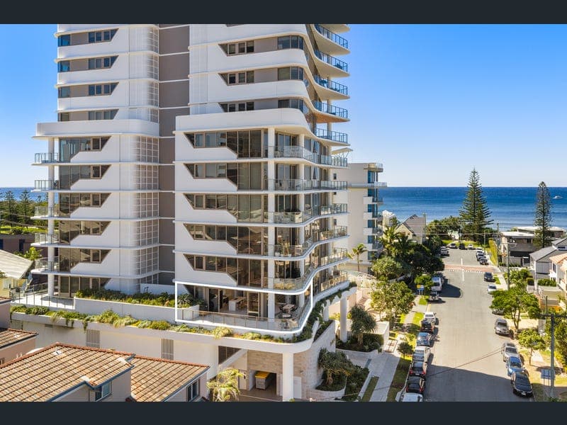 305/15 Peerless Avenue, Mermaid Beach — photo 1 of 5