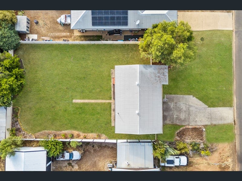20 Bean Street, Blackwater — photo 1 of 5