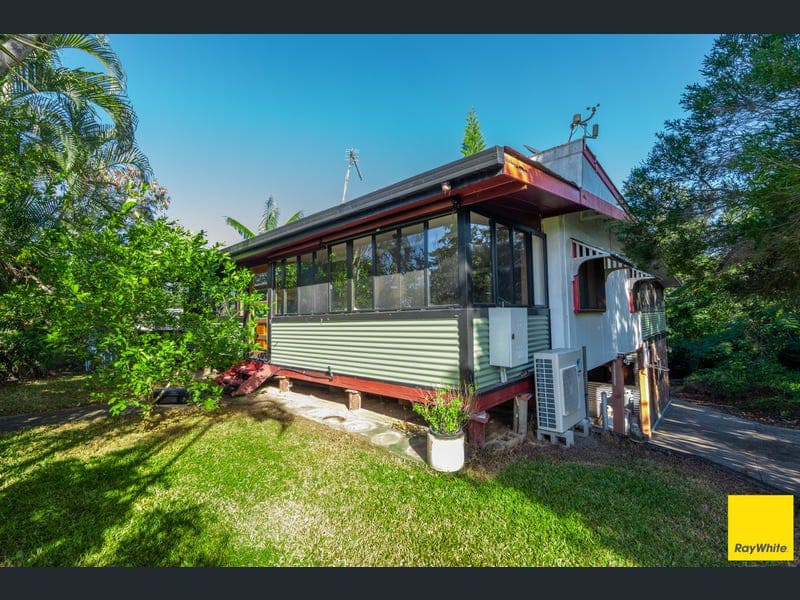 4 Emsley Street, Mareeba — photo 1 of 5
