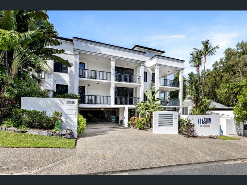 105/2 Oliva Street, Palm Cove — photo 1 of 5