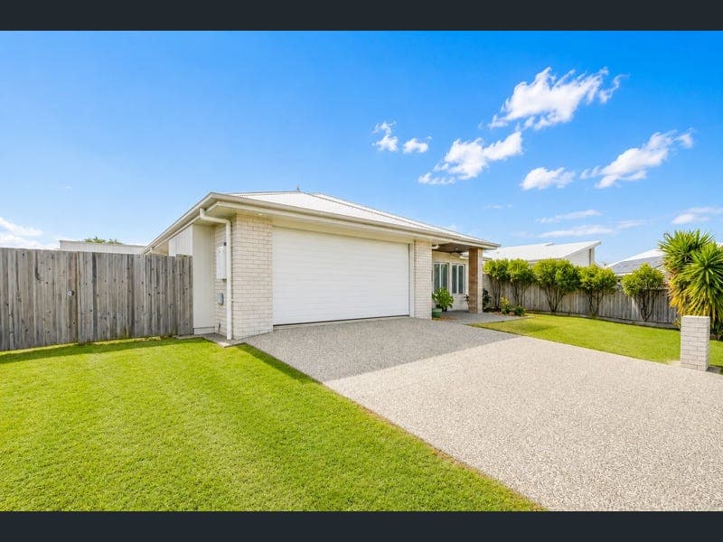 12 Beachcomber Place, Bargara — photo 1 of 5