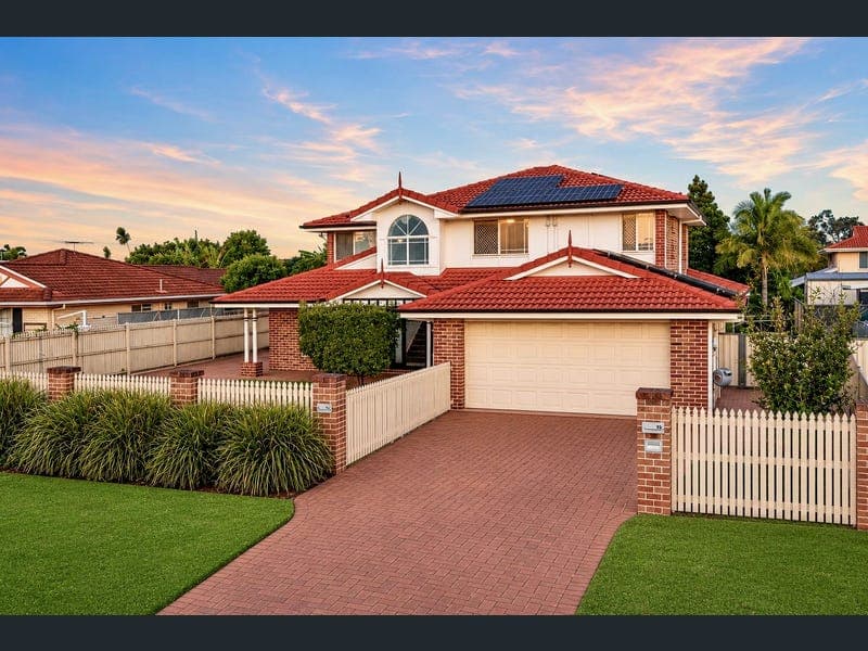 19 Bangalow Street, Victoria Point — photo 1 of 5