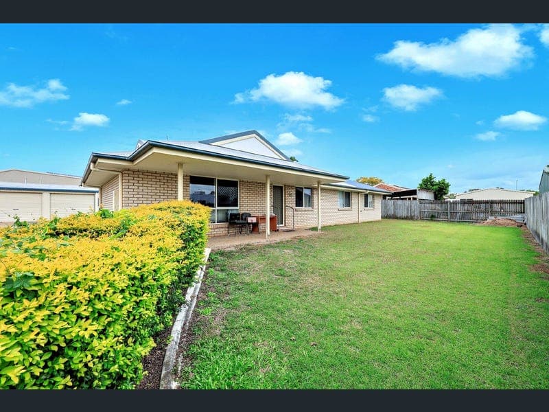12B Glen Appin Drive, Avoca — photo 1 of 5