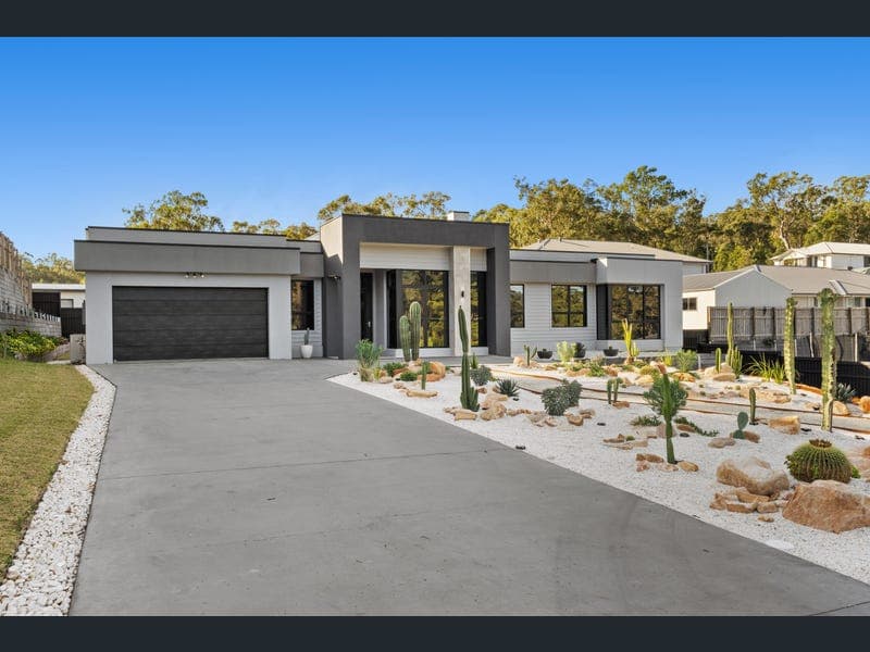 13-15 Canopy Court, Bahrs Scrub — photo 1 of 5