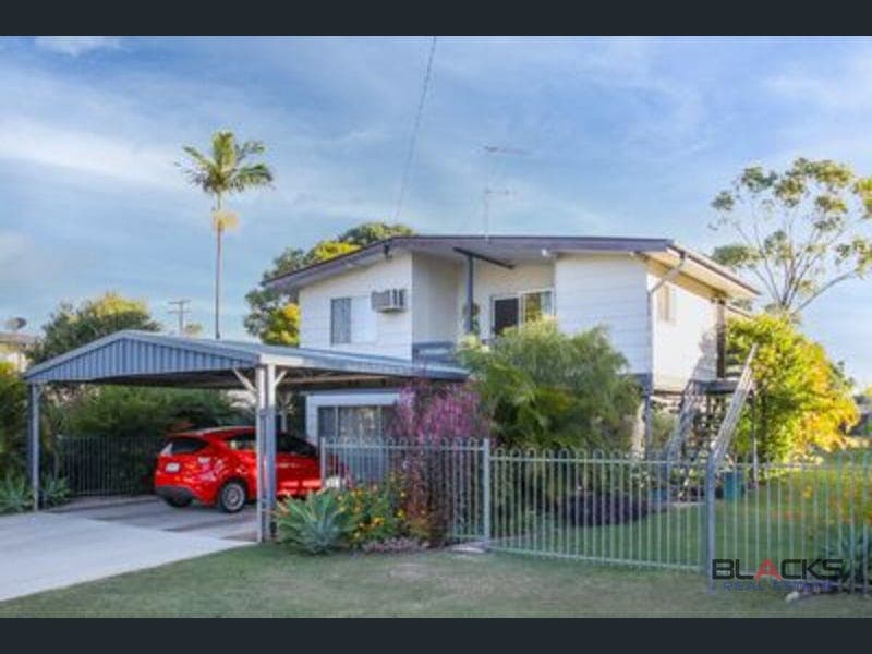 1 Phillips Street, Dysart — photo 1 of 5