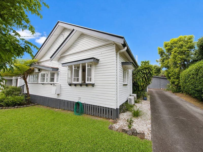 30 Herberton Road, Atherton — photo 1 of 5