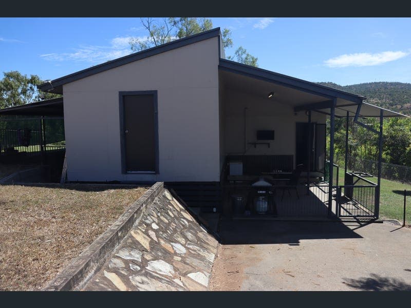 7 Ruff Ct, Collinsville — photo 1 of 5