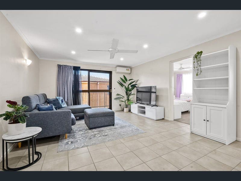 3/182 Juliette Street, Greenslopes — photo 1 of 5