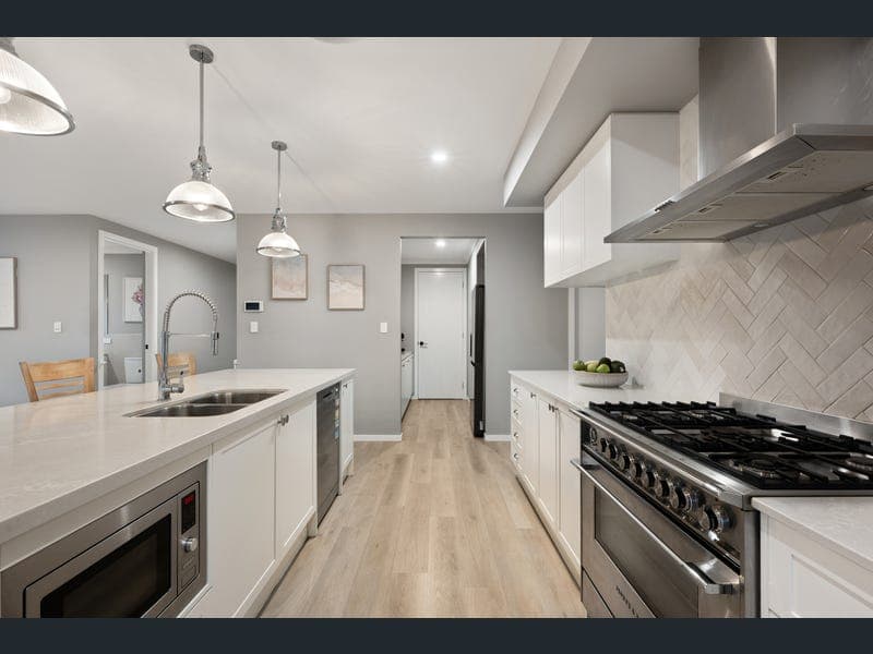 2 The Avenue, Nirimba — photo 1 of 5