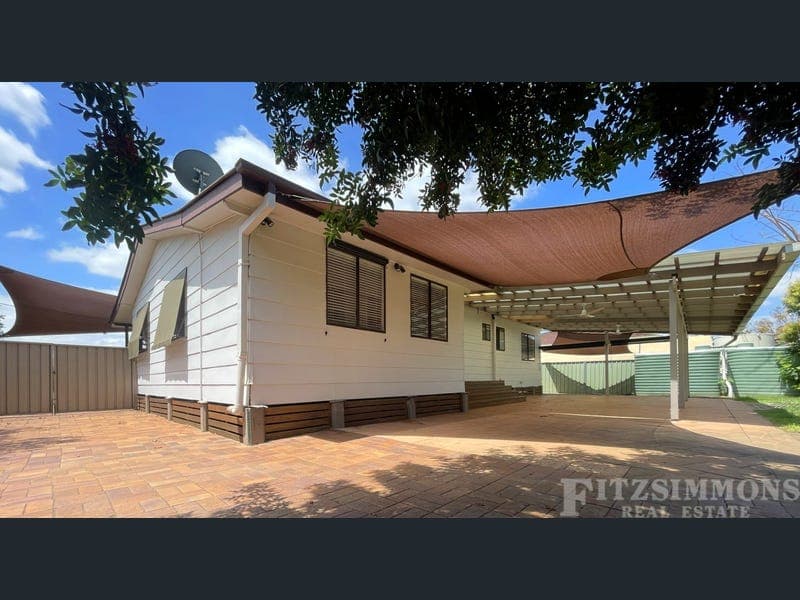 6 Falcon Street, Dalby — photo 1 of 5
