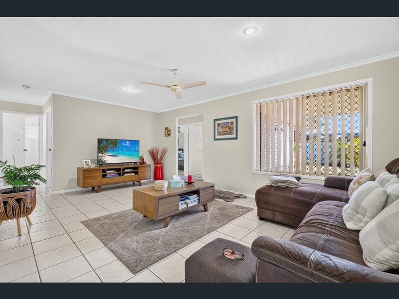11 Alana Court, Torquay — photo 1 of 5