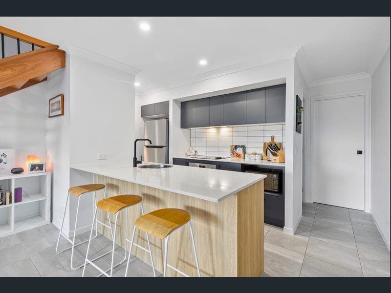 42 Central Avenue, Nirimba — photo 1 of 5