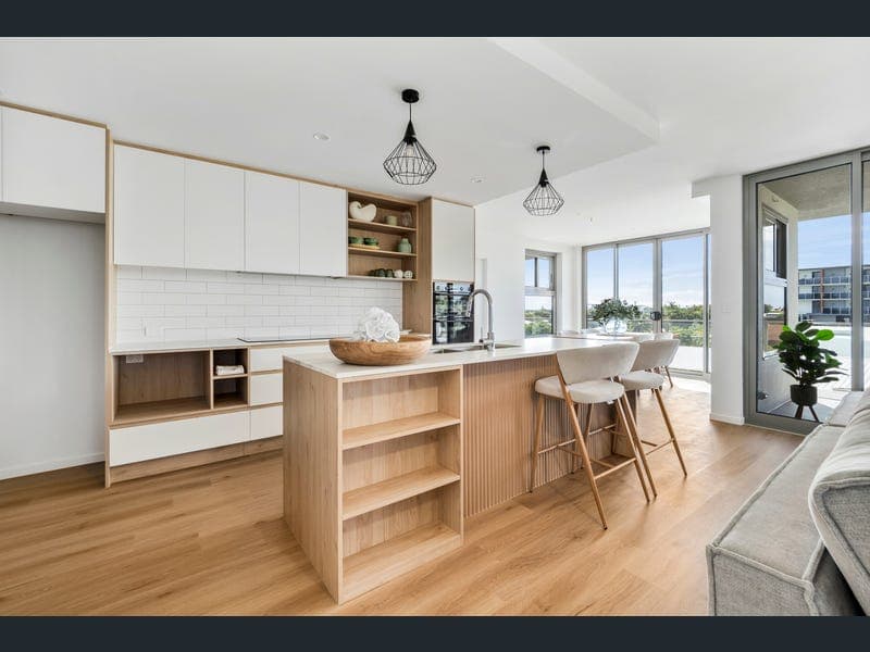 604/8 Lilla Street, Woody Point — photo 1 of 5