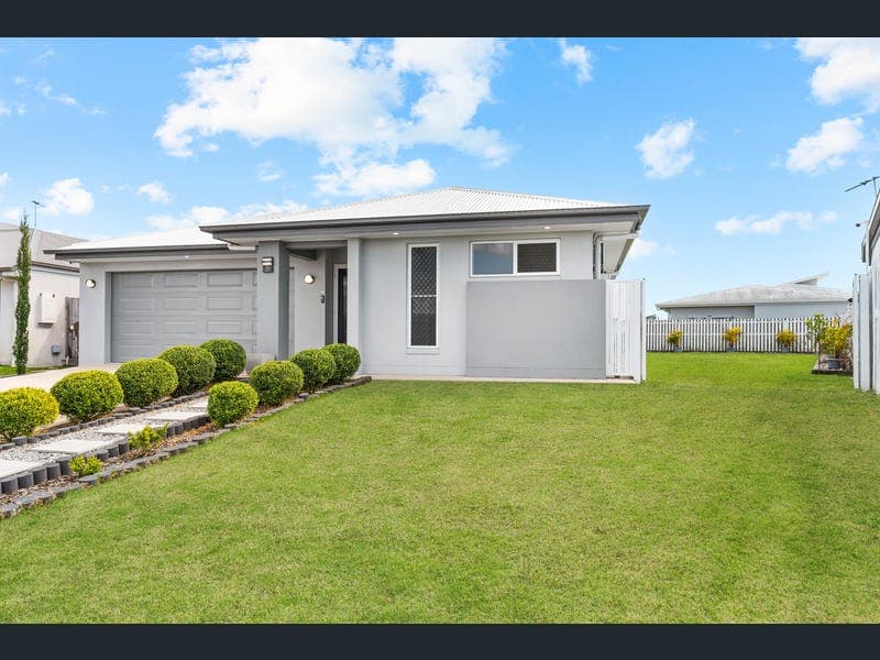 21 Wisteria Avenue, Bakers Creek — photo 1 of 5
